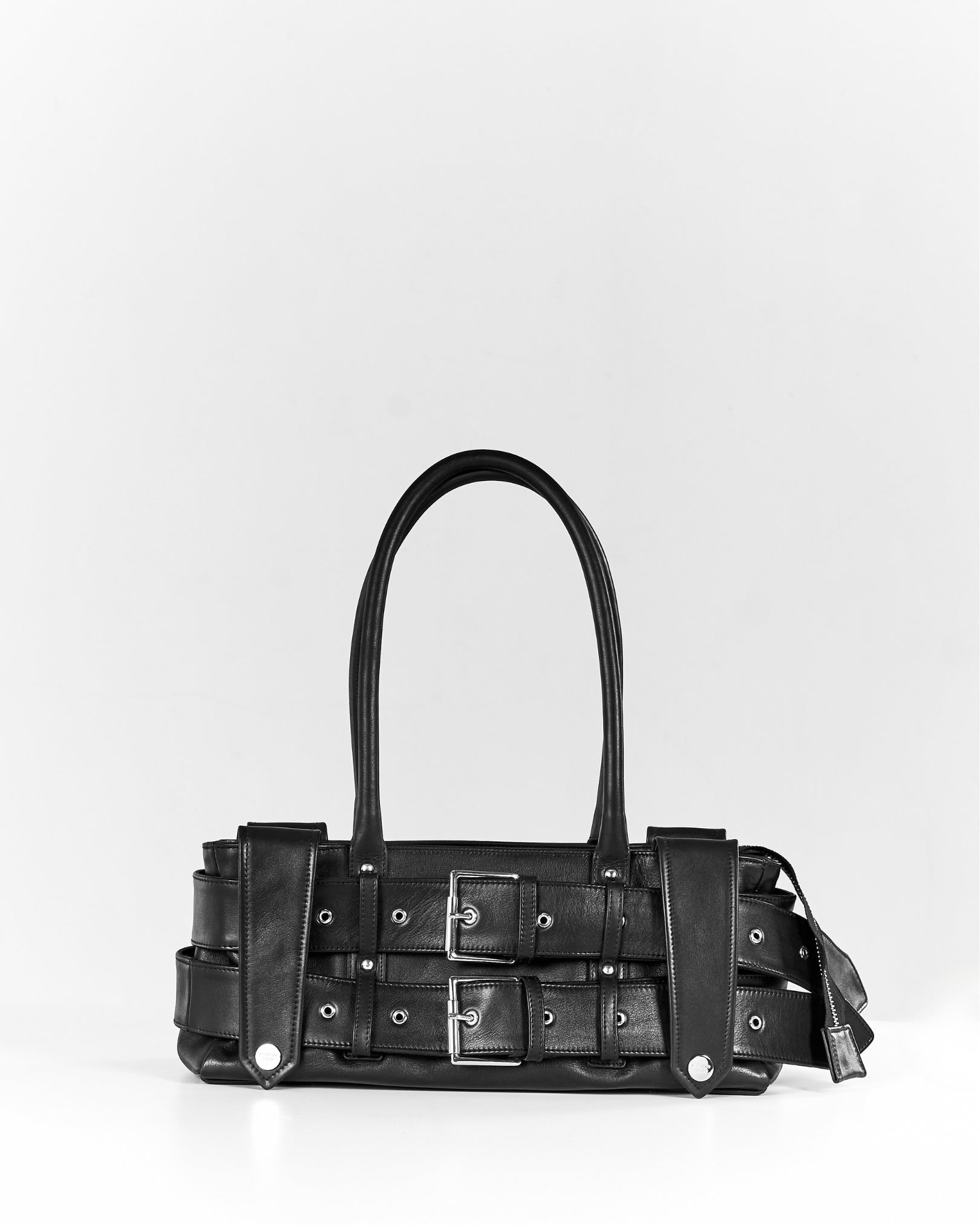 The Lewis Parallelo in Black